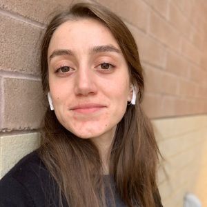 Meet your Posher, Elif